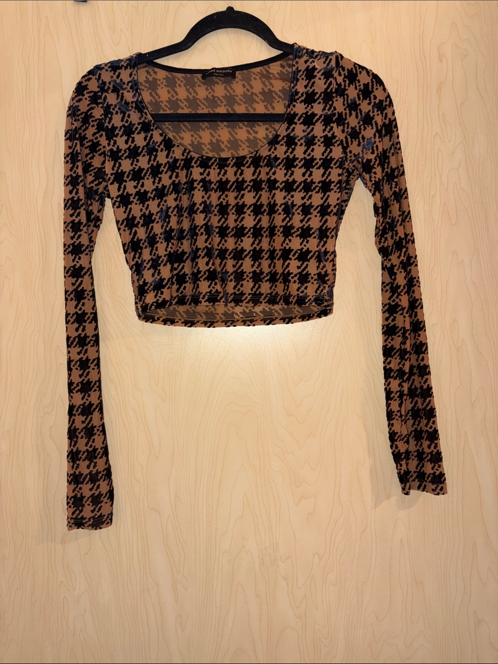 naked wardrobe Brown and Black Houndstooth Long Sleeve Crop Top